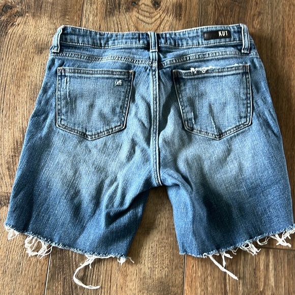 Kut from the Kloth Women’s Jean Shorts Blue Size 6 - Picture 5 of 8